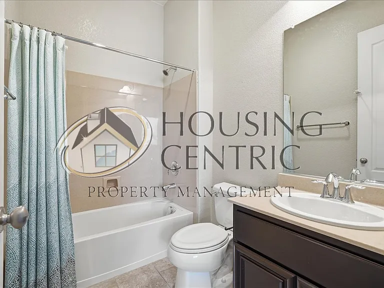 7242 Breaker Point Way — Photo 34