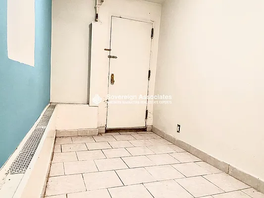 Rented by Sovereign Associates | media 10