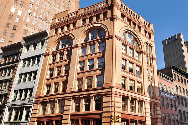 Sold by Corcoran | media 24