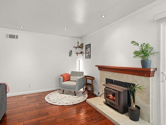 5th image of 2234 Eastridge Ln