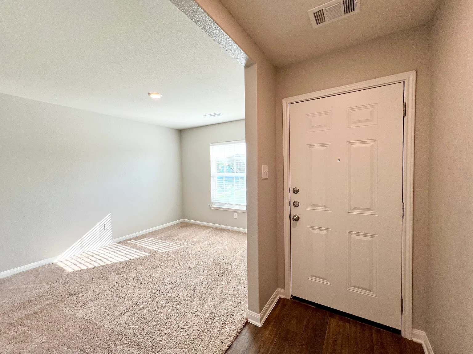 3 bed, 1536 sqft, $1,600 — Photo 4