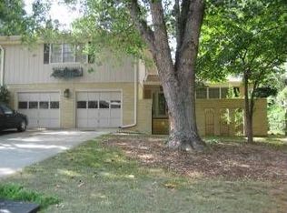 4070 Brockett Creek Dr, Tucker, GA 30084
