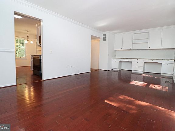 3rd image of 10240 Sassafras Woods Ct