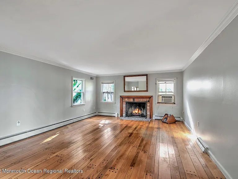 284 Millstone Rd — Photo 17