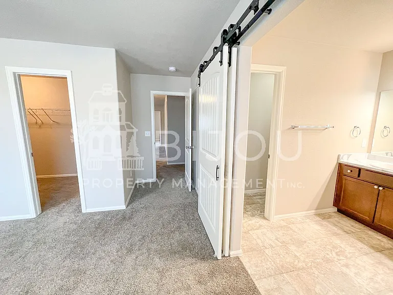 7673 Silver Larch Point — Photo 8