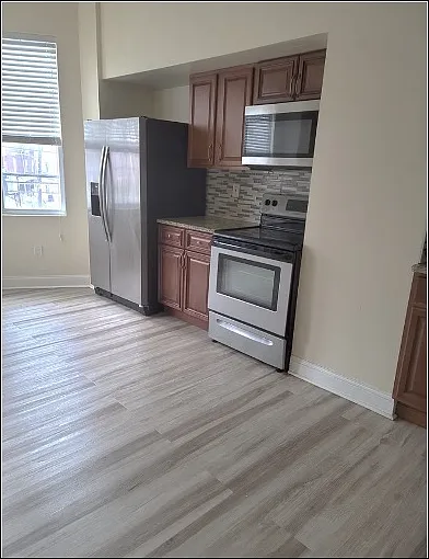 2 bed, 900 sqft, $1,750 — Photo 3