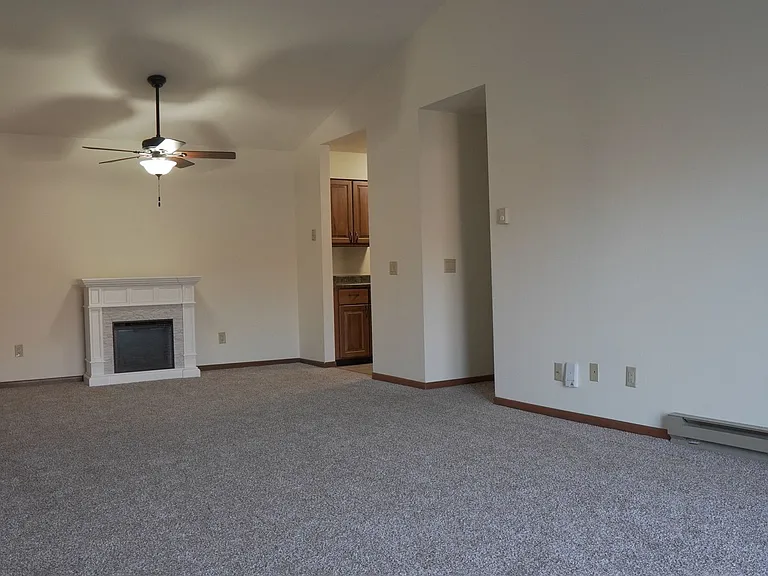 High Point Commons Apartments — Photo 64