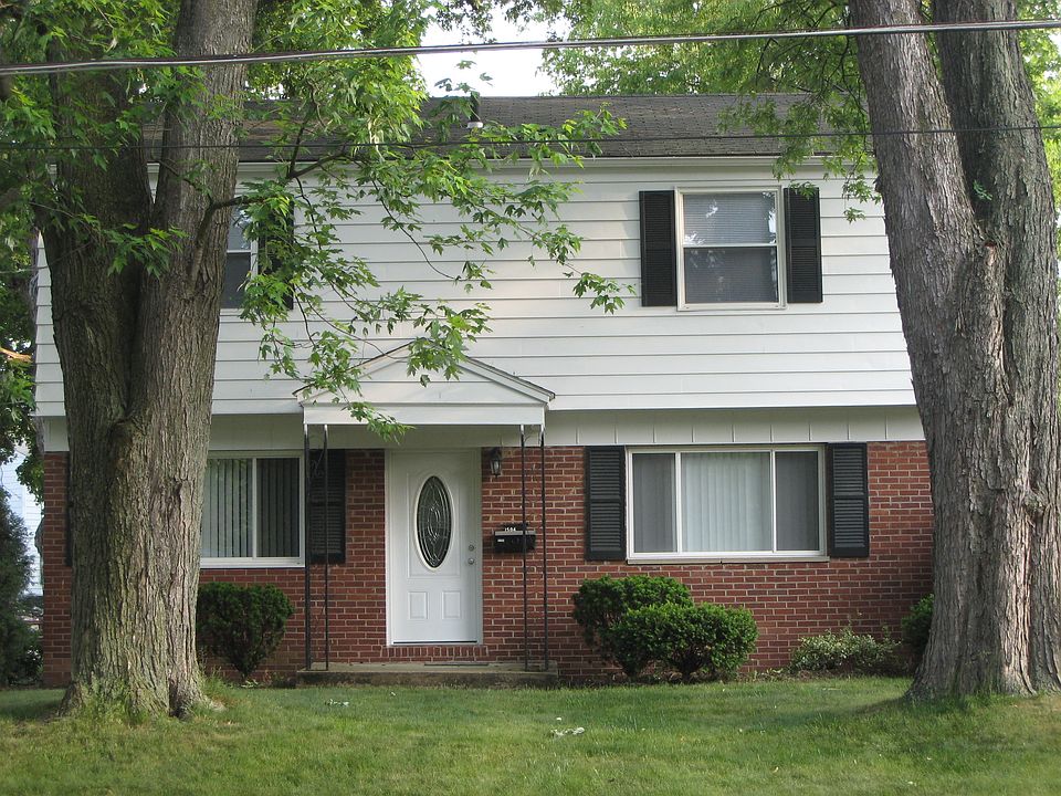 1st image of 1504 Artman Ave