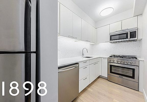 3rd image of 245 E 80th St #9DD