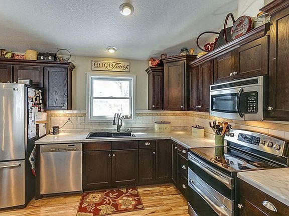 3rd image of 5435 2nd Ave