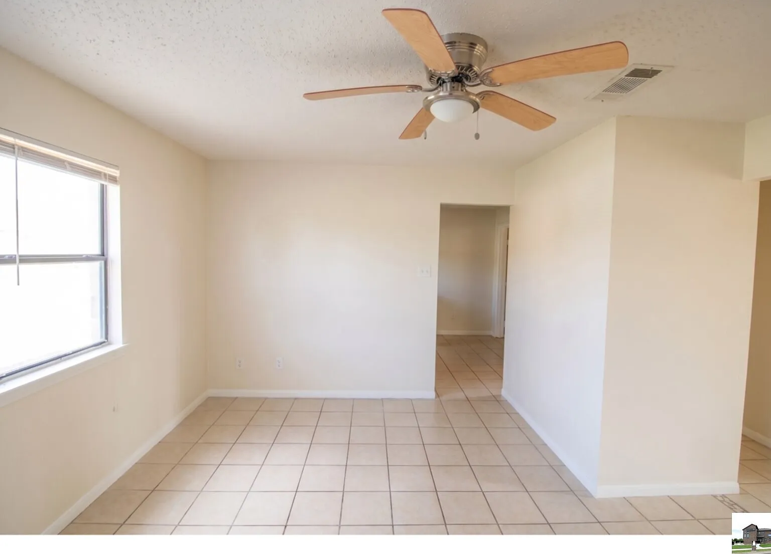 2 bed, 1.0 bath, 795 sqft, $600 — Photo 2