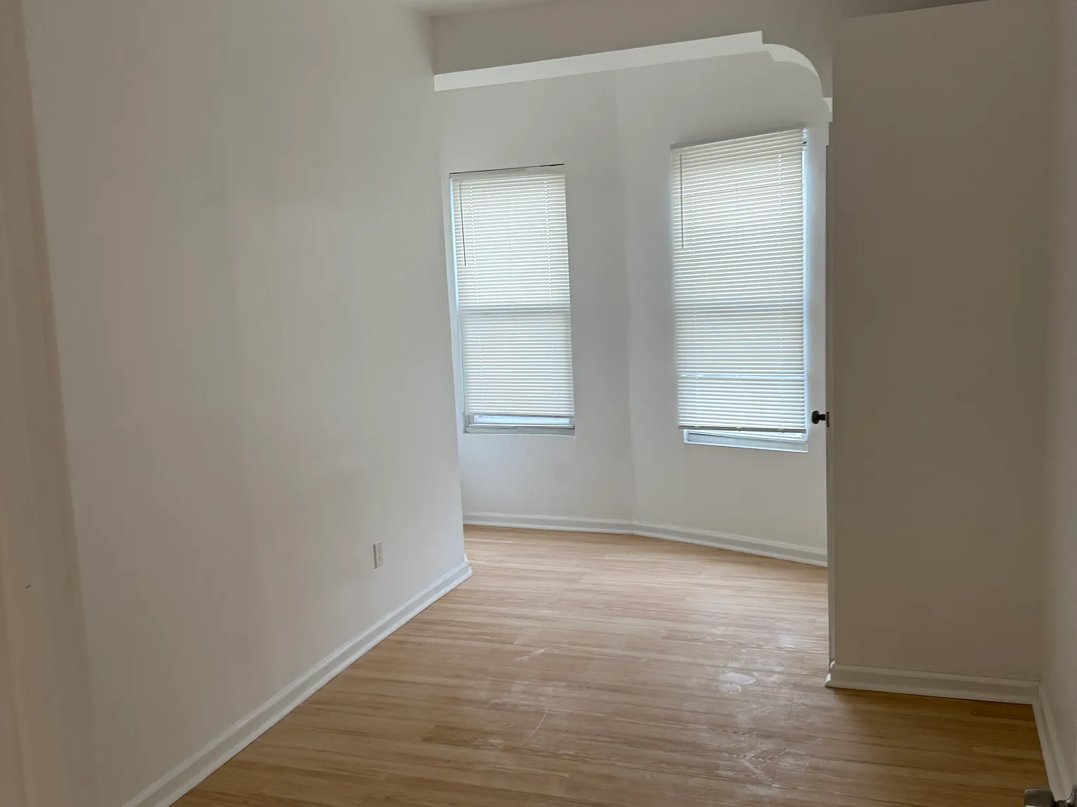 2 bed, 800 sqft, $1,400 — Photo 1