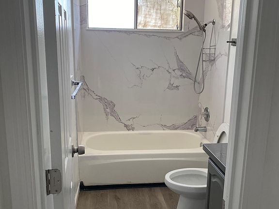2nd image of 207 Cypress Ave Unit A