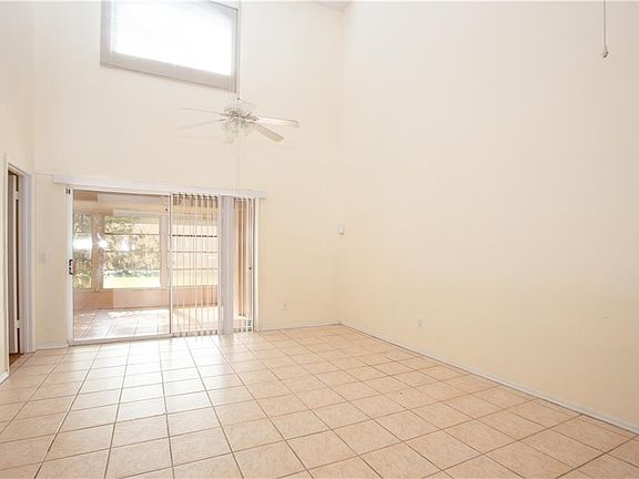 3rd image of 14871 Laguna Beach Cir