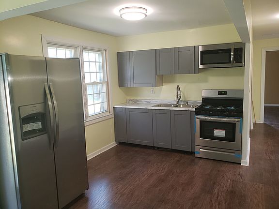5th image of 10423 Wrightwood Ave