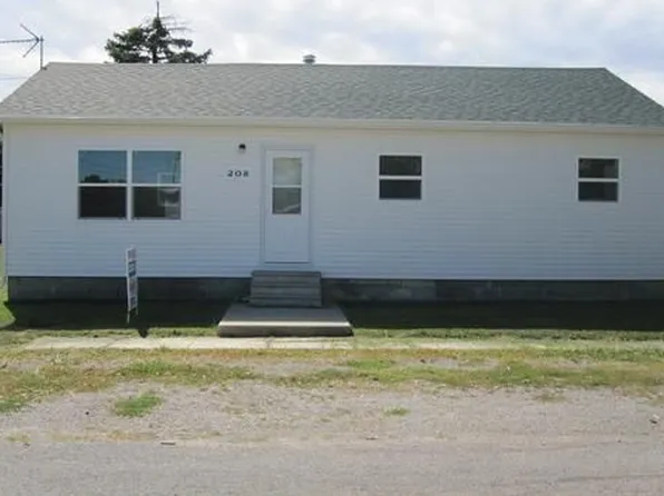 208 E Hoffman St, Ohio City, OH 45874