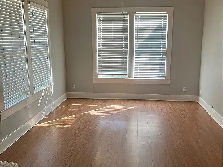 409 Homestead St — Photo 3