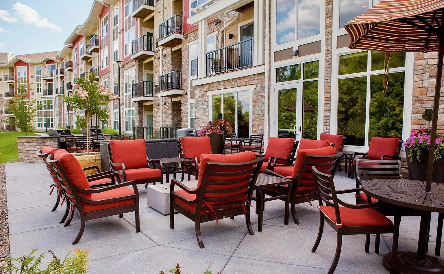 The Legends of Cottage Grove 55+ Apartments — Photo 4