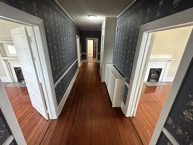 224 Moffett St — Photo 16