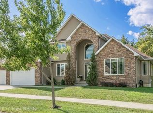 5330 Jordan Blvd, Pleasant Hill, IA 50327