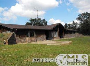 11408 Angel Dr, Fortuna, MO 65034