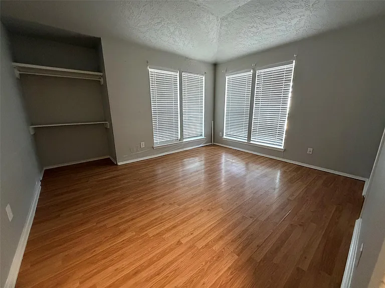 11050 Rainbow Glen Dr — Photo 7