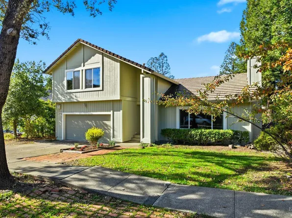 4860 Parktrail Drive, Santa Rosa, CA 95405