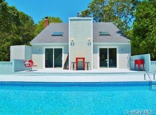 348 Canoe Place Rd, Southampton, NY 11968