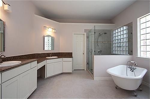 4th image of 9603 Windy Hollow Dr