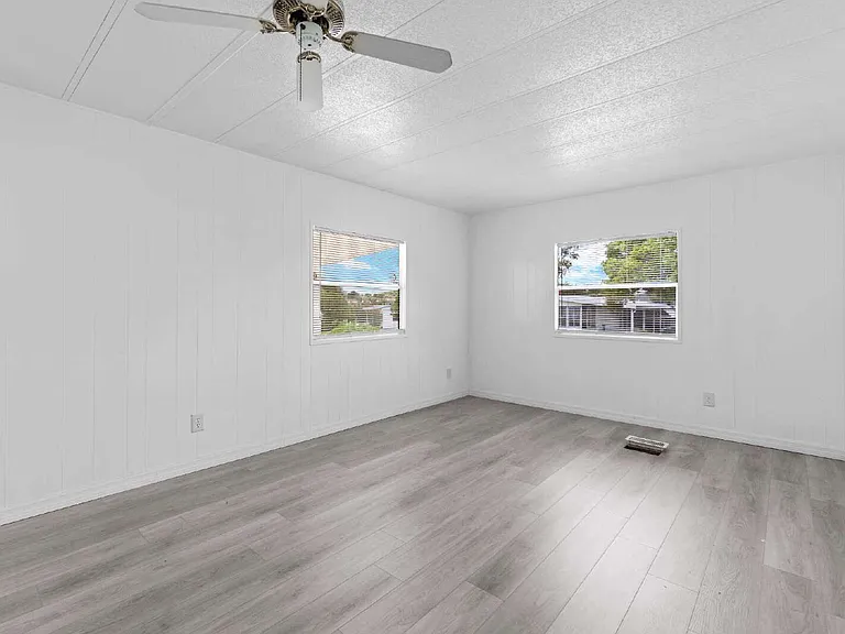 913 Beechwood Ave — Photo 22