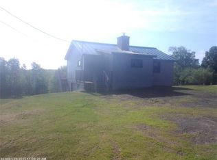 407 E Ridge Rd, Skowhegan, ME 04976