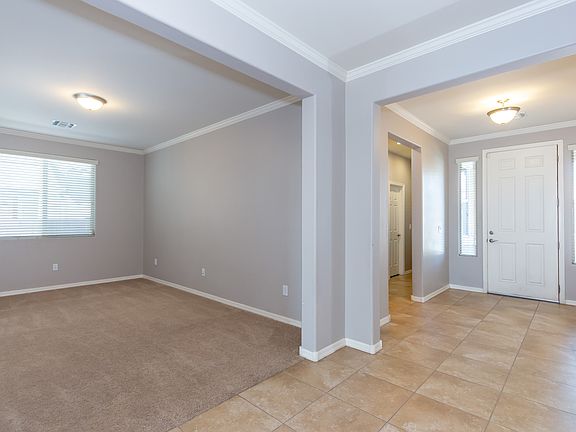 3rd image of 3435 W Tailfeather Dr