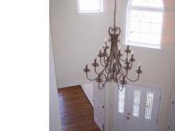 3rd image of 108 Pine Valley Dr