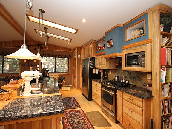 3rd image of 3007 Tahos Dr
