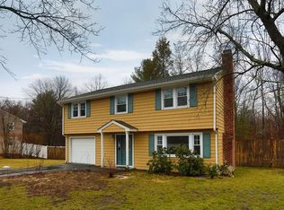 31 Fayette Rd, Bedford, MA 01730