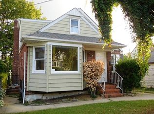 12 Jefferson Ave, Valley Stream, NY 11580