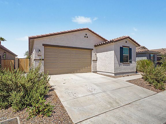 3rd image of 2842 W THURMAN Drive