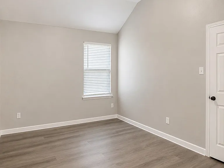 1501 Toucan Dr — Photo 10
