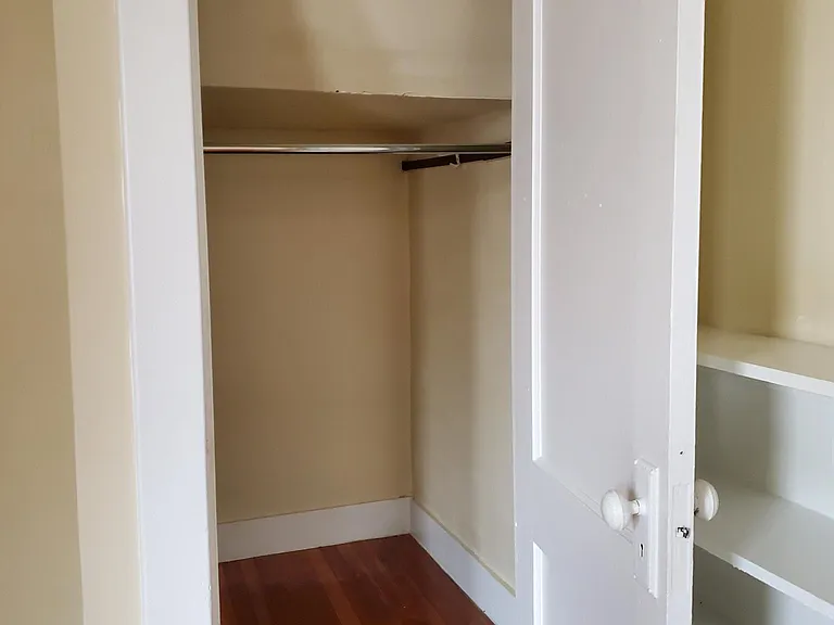 107 Sheffield Ave — Photo 8