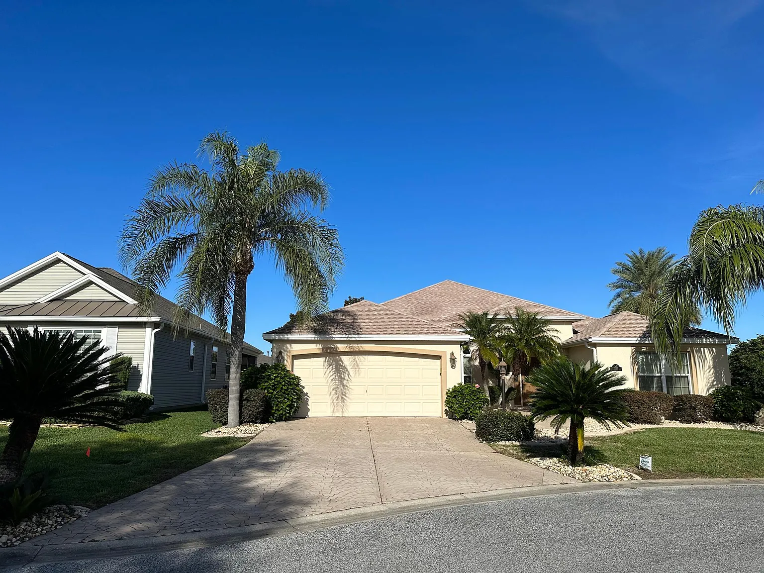 3 bed, 2060 sqft, $4,000 — Photo 4