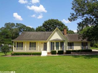 651 Bob White Dr, Atmore, AL 36502