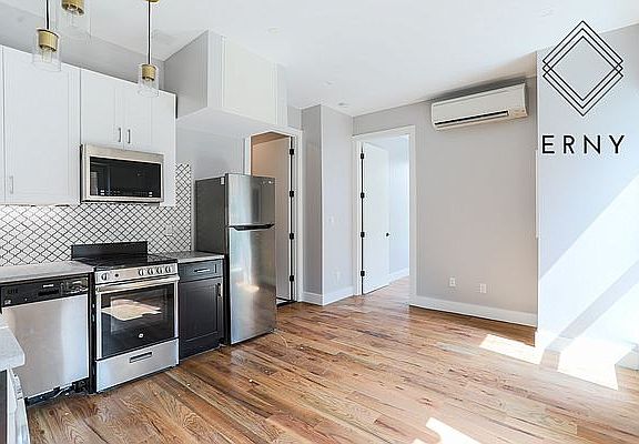 2nd image of 862 Dekalb Ave #16F