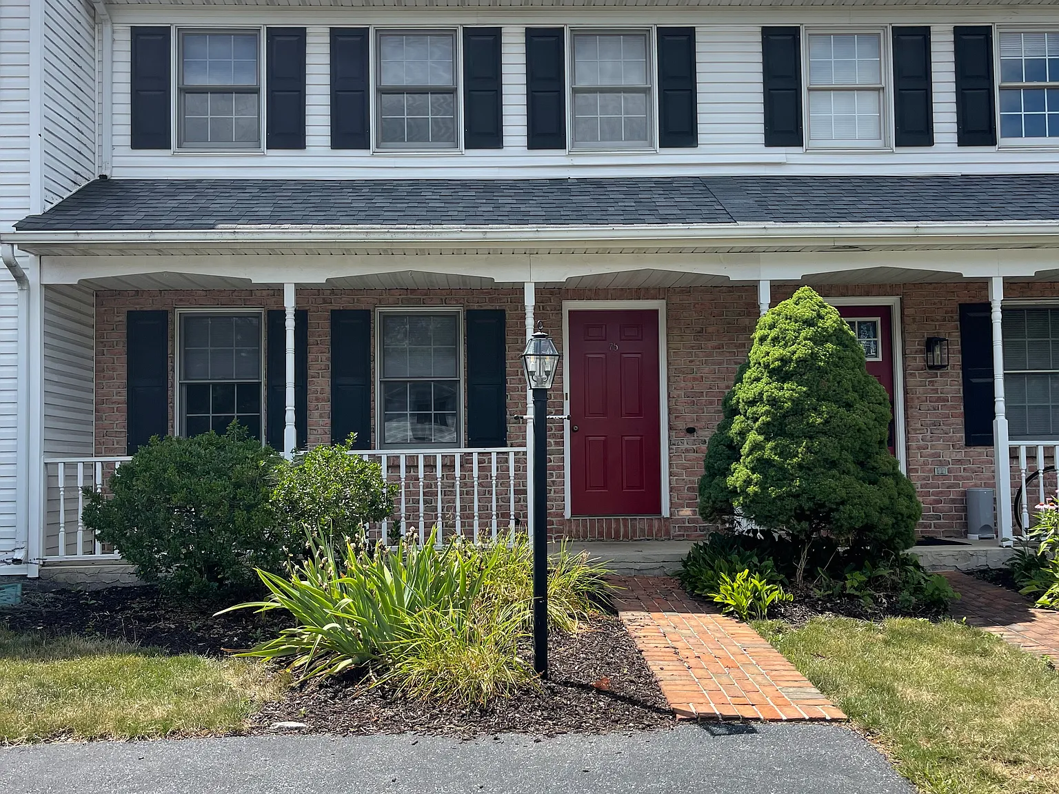 2 bed, 1.5 bath, 1200 sqft, $1,950 — Photo 4