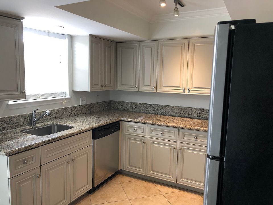 1st image of 3008 5th St APT 18