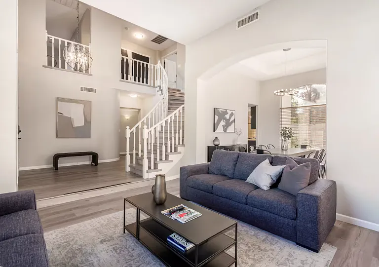 3141 W Laredo St — Photo 30