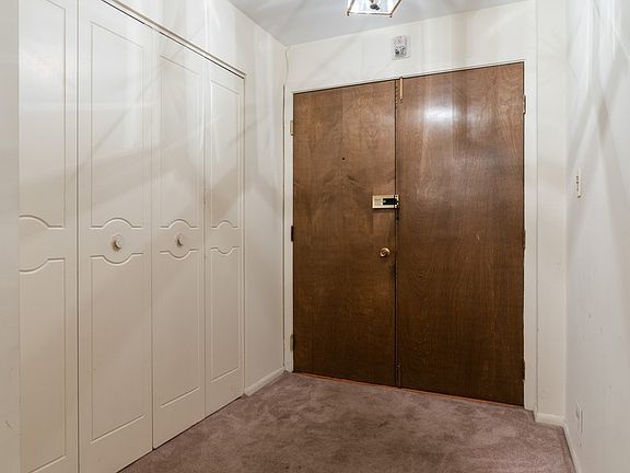 2nd image of 411 Ashland Ave APT 4C