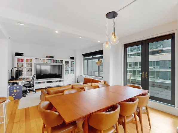 11-02 49th Avenue image 5 of 15