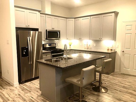 5th image of 4506 Starling Dr