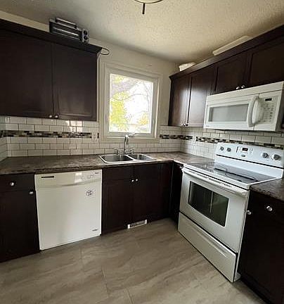 2nd image of 104 Nagel Cres #1