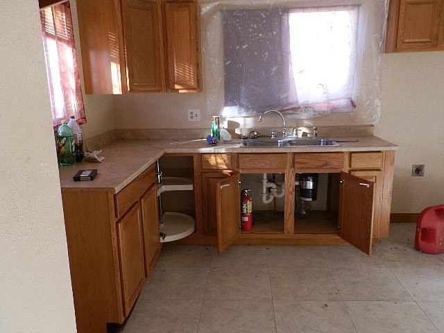 2nd image of 3925 Devonshire Ln